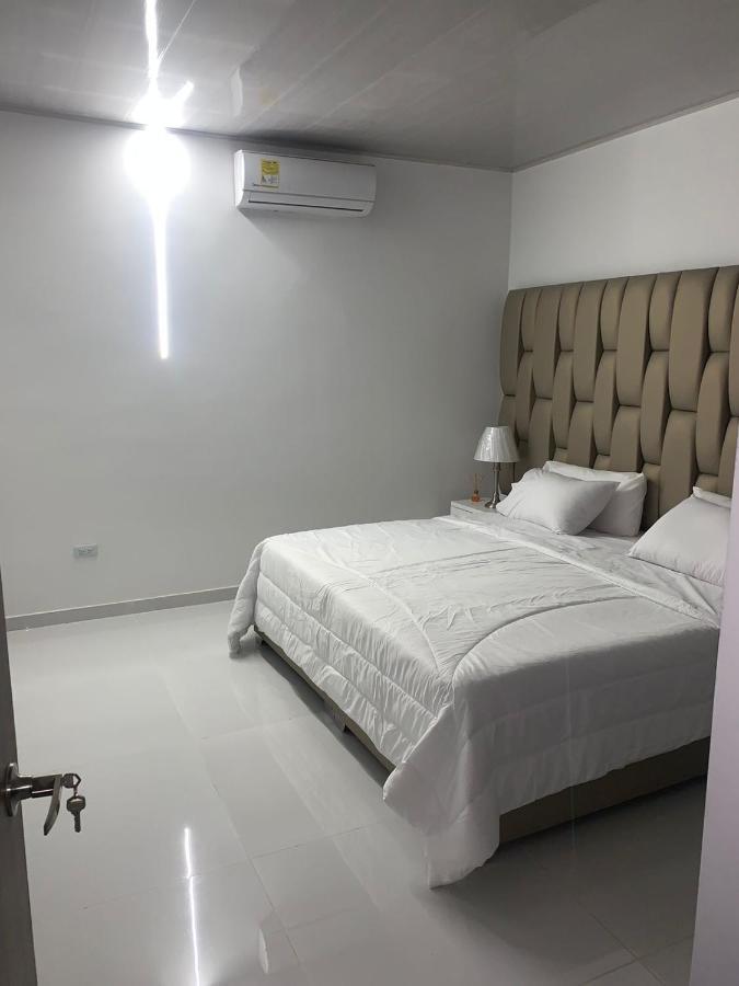 Ayenda Apartahotel Noche De Luna Кали Экстерьер фото
